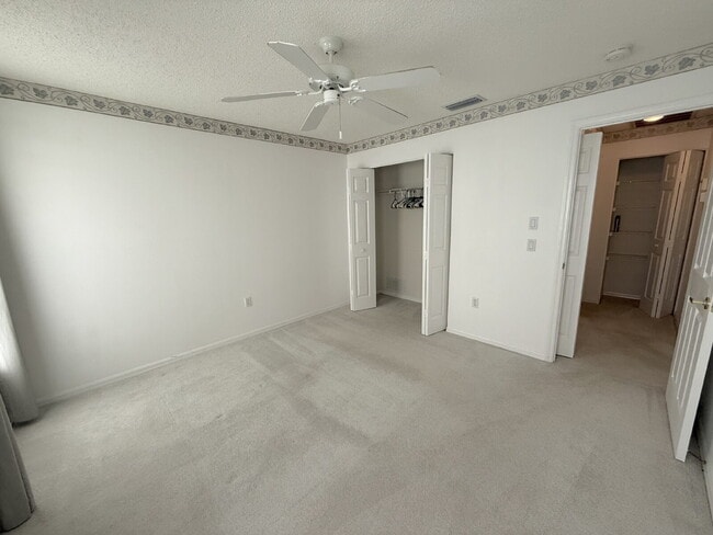 Building Photo - Heritage Pines active 55+ community 2/2 villa
