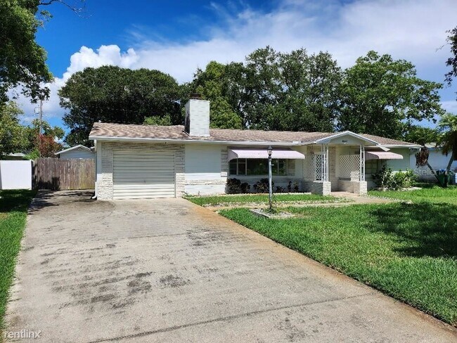 Building Photo - 3 br, 2 bath House - 4841 56Th Way N