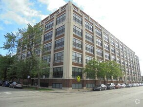 Building Photo - 3963 W Belmont Ave
