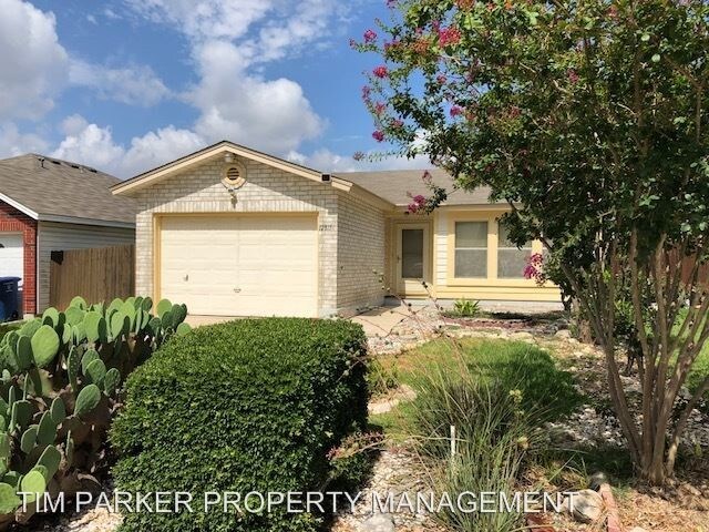 Foto del edificio - 2 br, 1 bath House - 12815 Maple Park