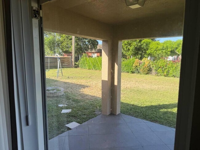 Foto del edificio - 3691 SW Margela St