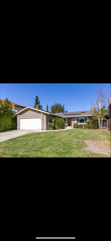 Primary Photo - 68 Dearwell Way