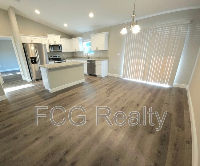 Building Photo - 42 Pine Trace Course