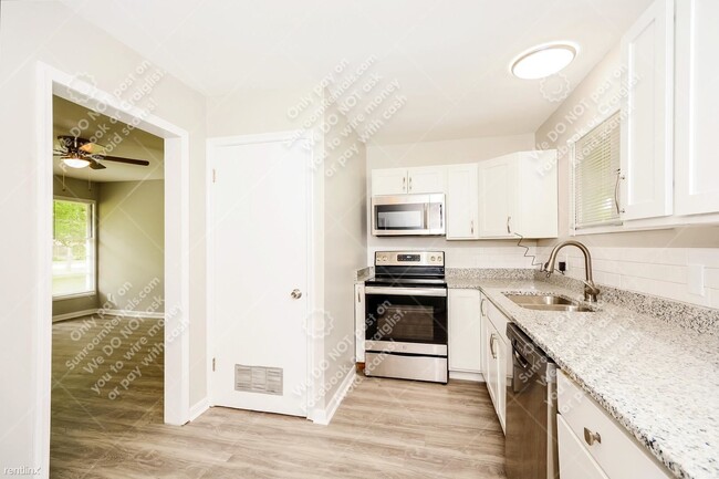 Building Photo - 3 br, 1 bath House - 855 Hawthorne Dr