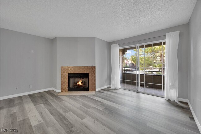 Foto del edificio - 2200 S Fort Apache Rd