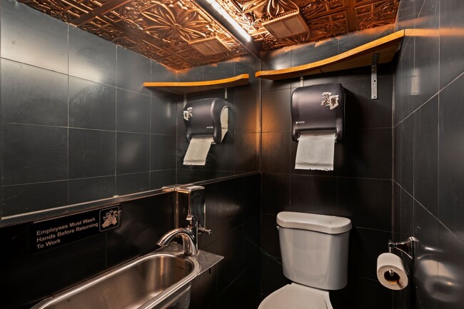 Interior Photo - 90 W Houston St