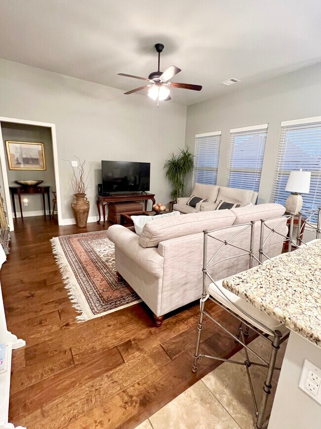 Foto del edificio - 6137 Tiger Trace Ave