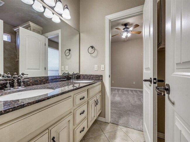 Foto del edificio - 3117 Summit Crossing Pkwy