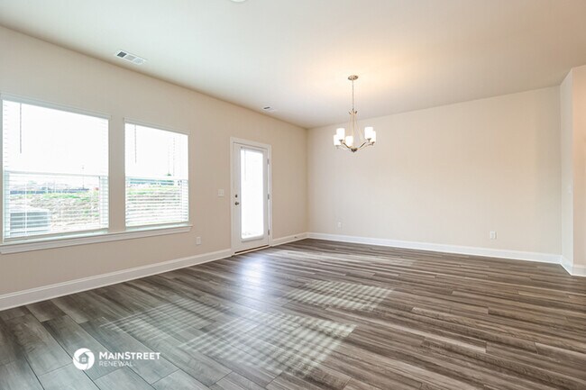 Building Photo - 1770 Tahoma Dr