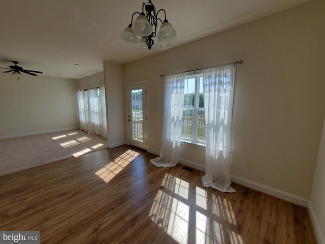 Building Photo - 233 Kanter Dr