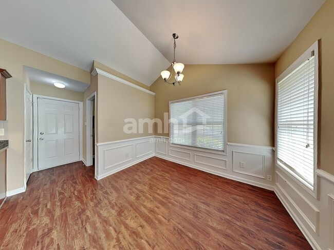 Foto del edificio - 1351 Tumblerock Ct