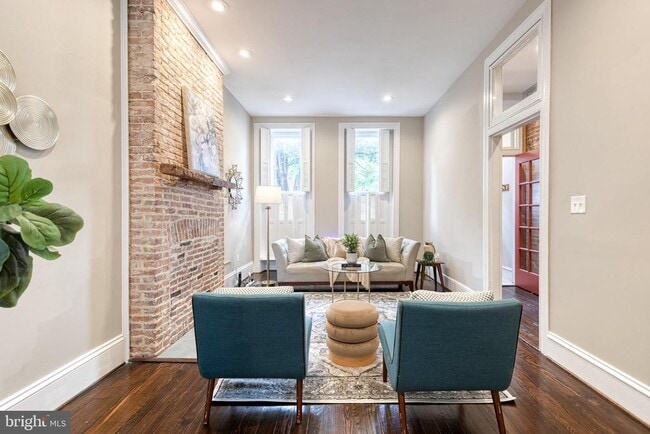 Building Photo - 23 N Chester St