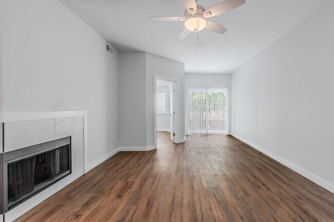 Foto del interior - Courtyard Condos