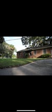 Building Photo - 1 Moon River Ct