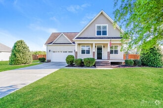 Building Photo - 105 Braddock Dr