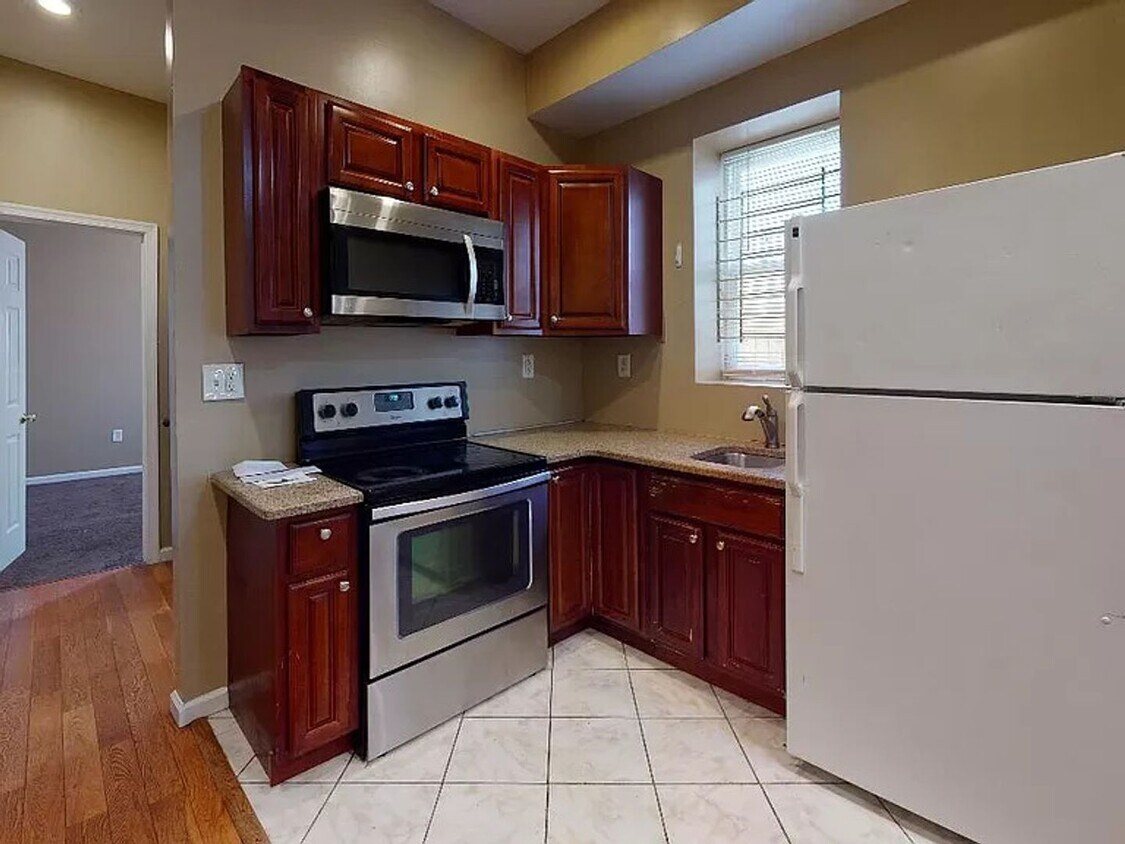 Primary Photo - Temple University 5 Bedroom