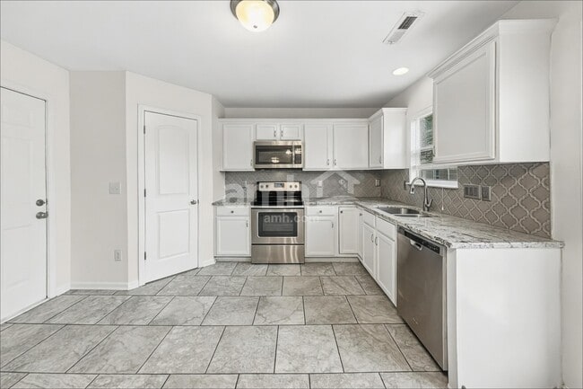 Building Photo - 4983 Old Towne Village Cir