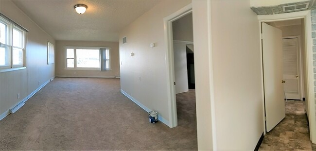 Foto del edificio - 2+ Bedroom Home in Laurel - Minutes Away From Billings, Easy Access to I90!