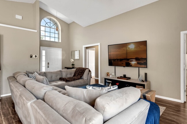 Building Photo - 11717 Broad Oak Ct