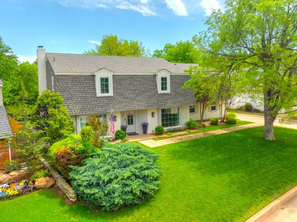 Foto principal - 4 Bedroom 2.5 Bath 2 Car Garage in Quail C...