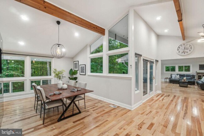 Foto del edificio - 14608 Brookmead Dr