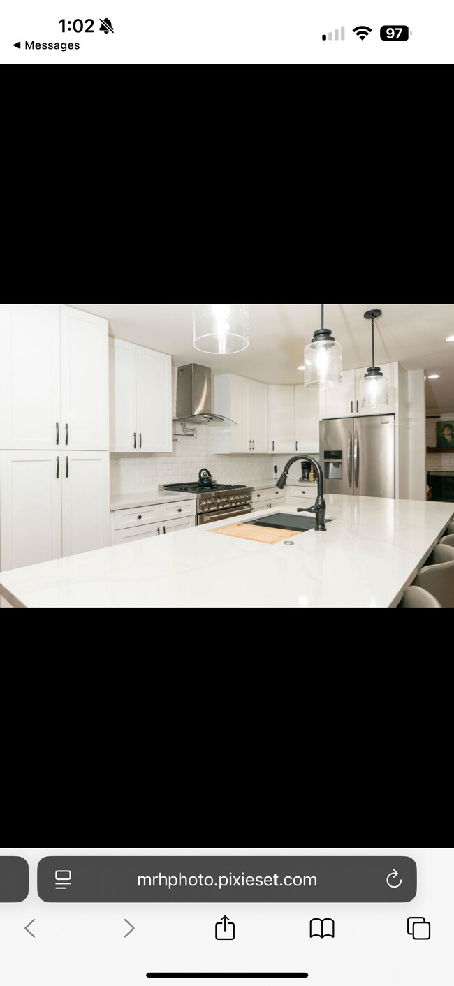 Foto del edificio - 808 Knoll Park Ln
