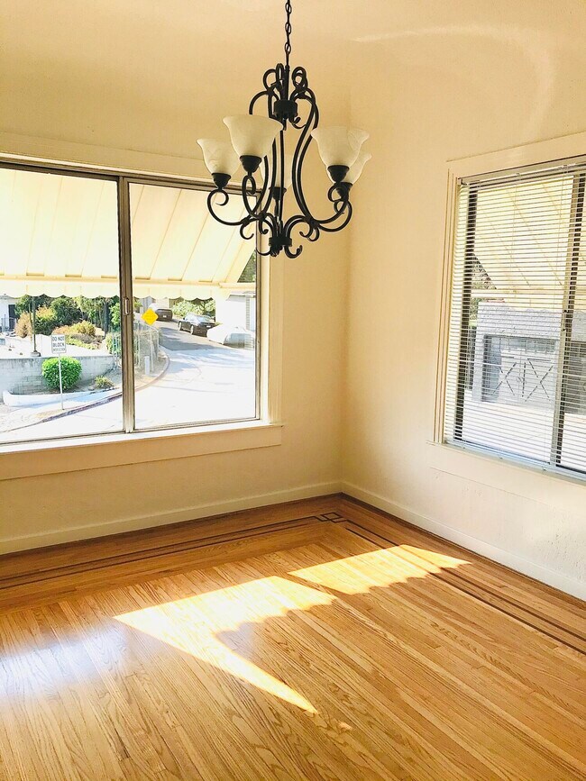 Foto del edificio - 2779 Lakewood Ave N