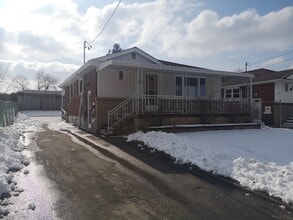 Building Photo - 59 Vickers Rd