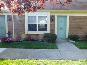 Building Photo - 524 Watervliet Ave