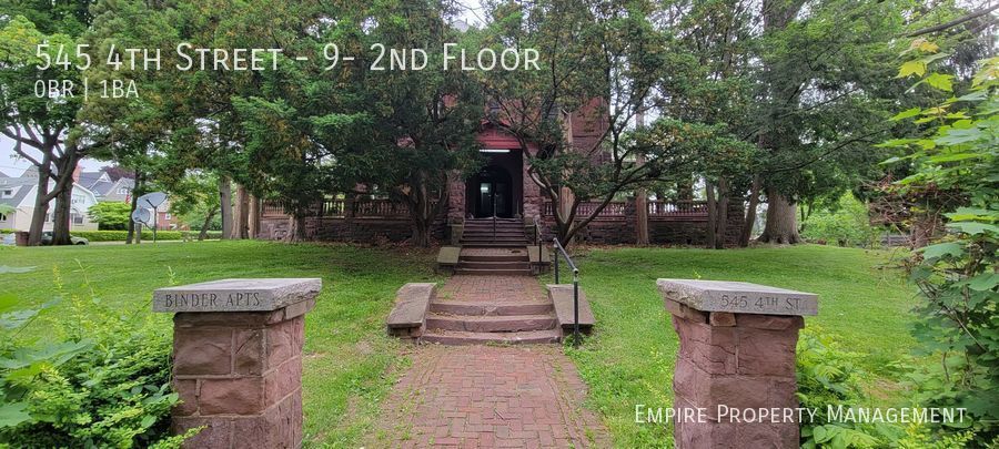 Primary Photo - 2nd Floor: Studio / 1 Bathroom Apartment i...