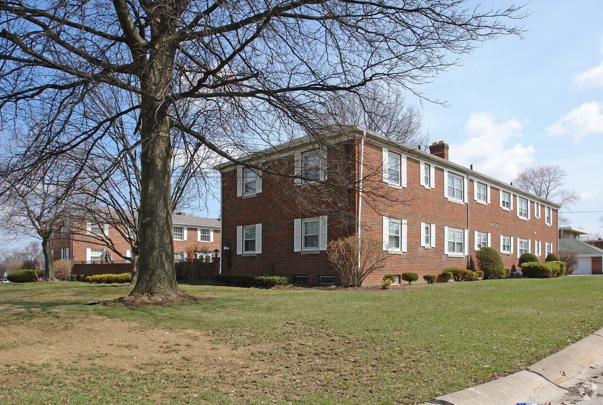 Building Photo - 85 S Miller Rd