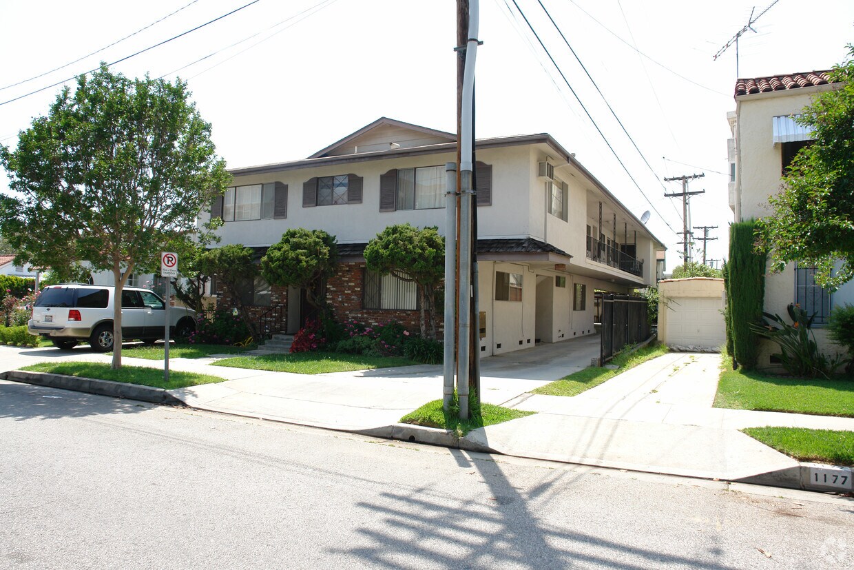 Primary Photo - 1171 Cherry St