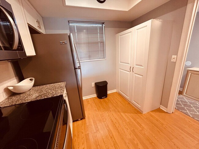 Foto del edificio - 2050 Oleander Blvd