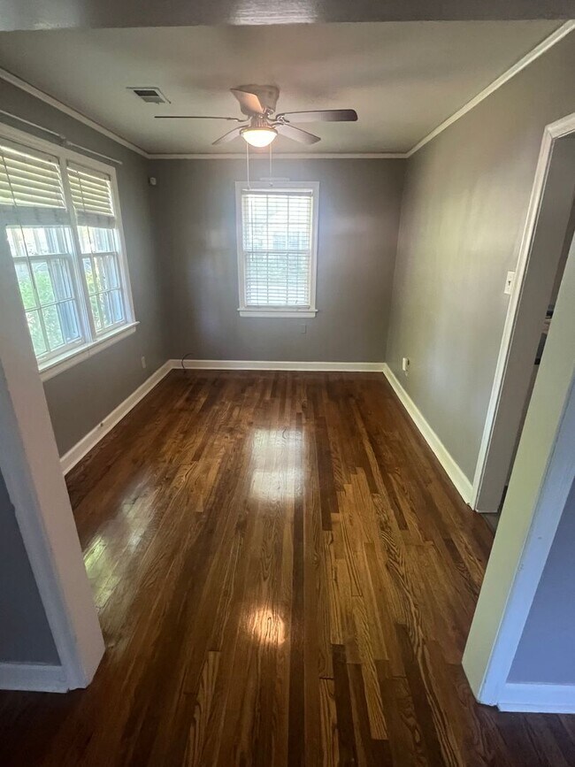 Foto del edificio - 3 bed, 1 bath near the University of Memphis