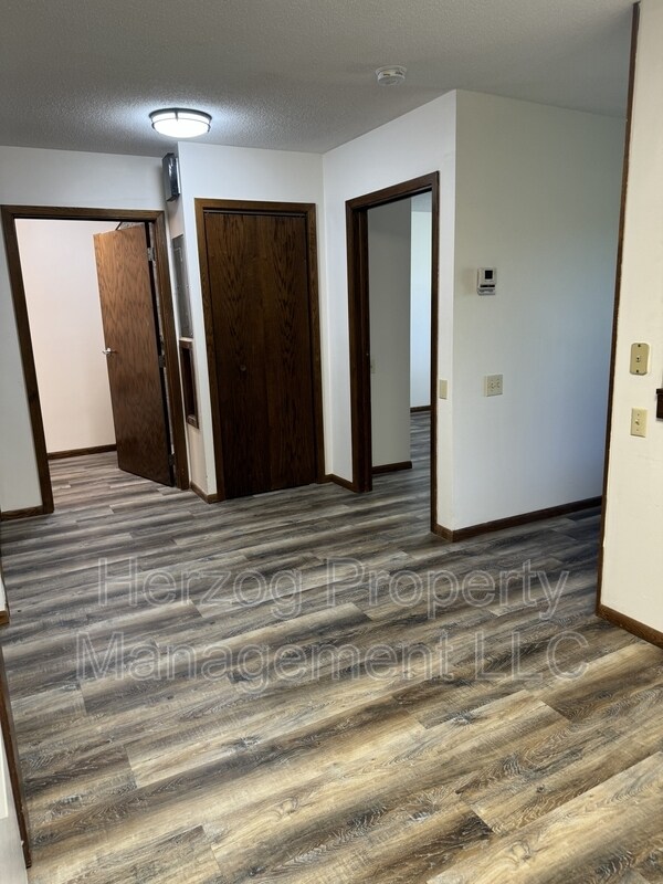 Foto del edificio - 1425 19th Ave SW