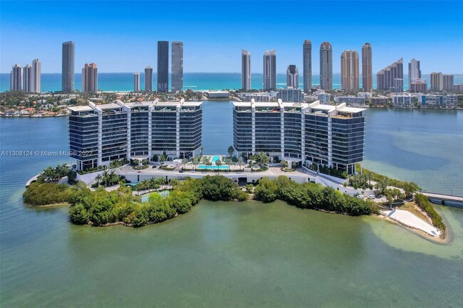 Foto del edificio - 5000 Island Estates Dr