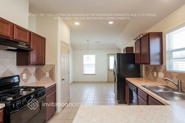 Foto del edificio - 931 Frontera Ct