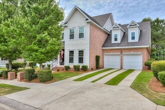 Building Photo - 207 Oleander Trail