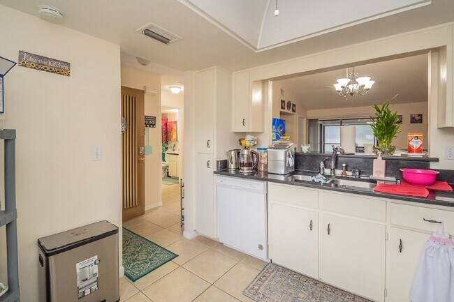 Foto del edificio - 925 Fenton Ln