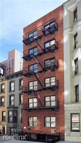 Primary Photo - 104 E 31st St