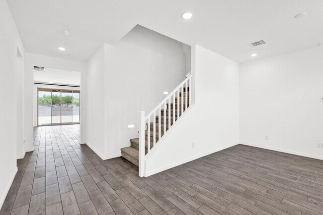 Foto del edificio - Newly Built 4-bed / 2.5 Bath Home in Quiet...