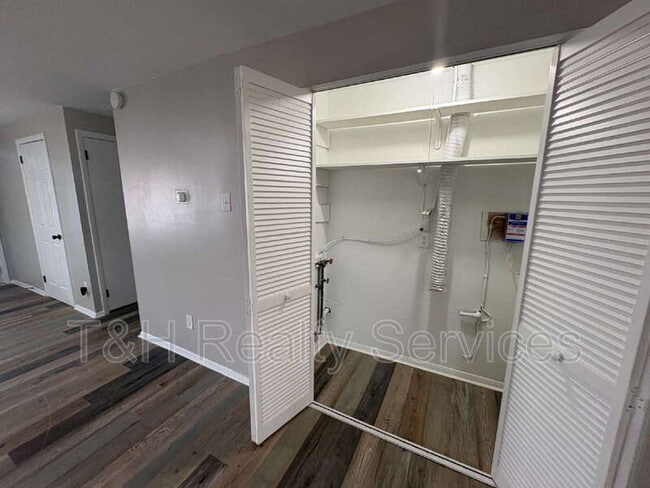 Foto del edificio - 10129 Lawnhaven Ct