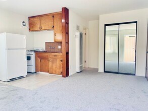 Building Photo - 3264 Bayside Ln