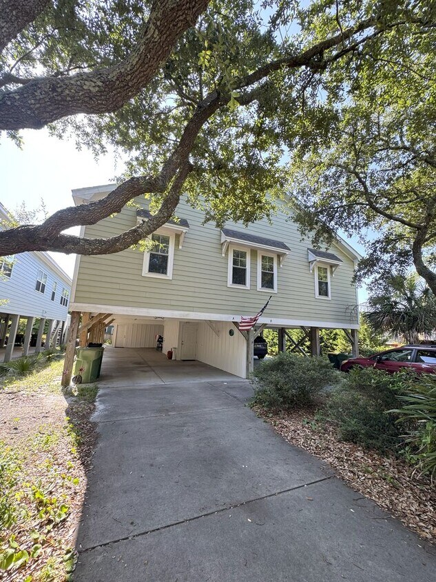 Foto del edificio - 705 3rd Ave Ext