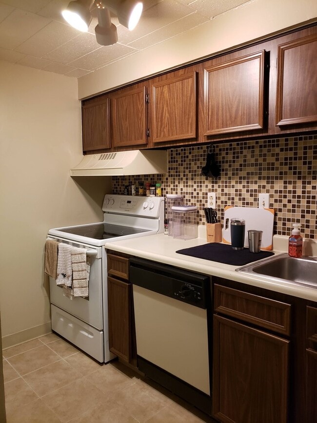 Building Photo - 2 Bedroom Condo in Bridgeville