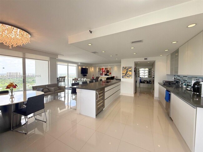 Foto del edificio - 19707 Turnberry Way