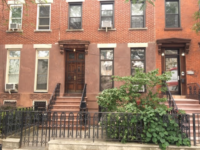 Foto del edificio - 574 Pacific St