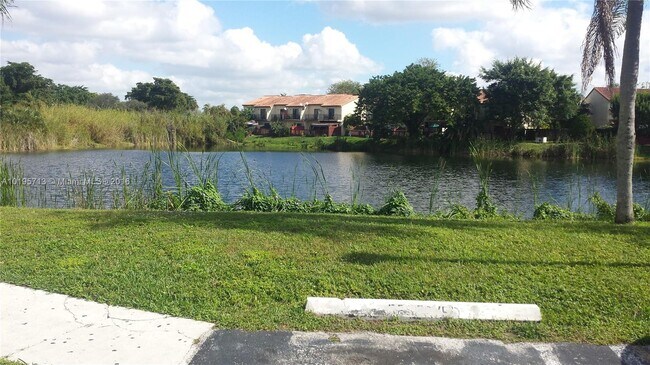 Building Photo - 15615 SW 74th Circle Dr