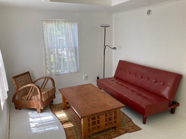Living room - 14 Spring St