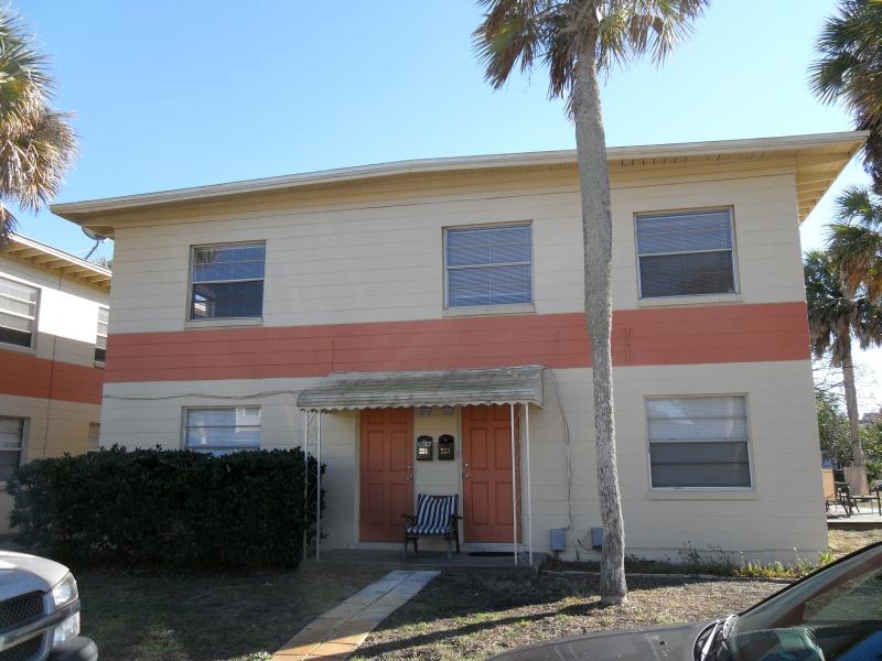 Primary Photo - 227 Magnolia St